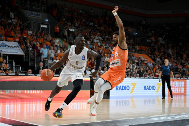 范学院的学 范学院的学