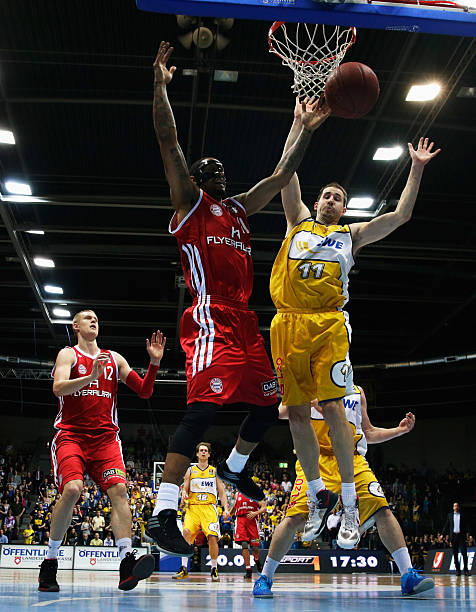 原因是伤病 原因是伤病