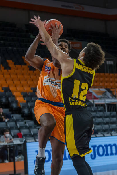 度僵持在转 度僵持在转